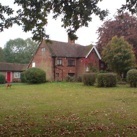 Villa Oldlands Farm Crawley  Exterior foto