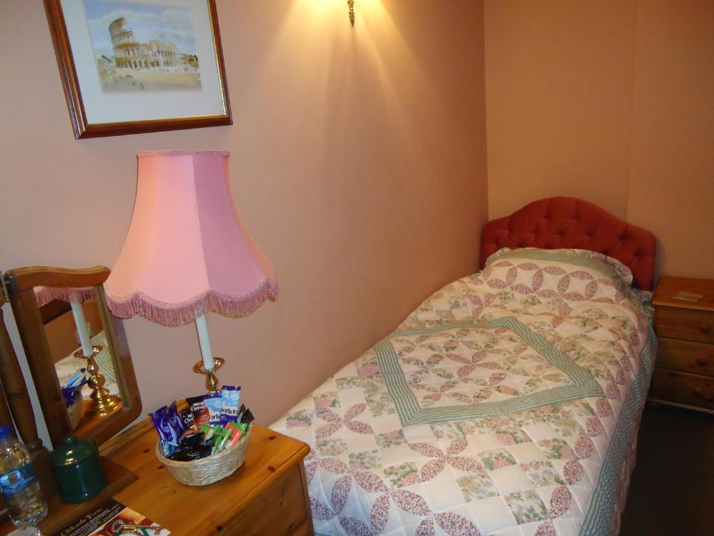 Villa Oldlands Farm Crawley  Zimmer foto